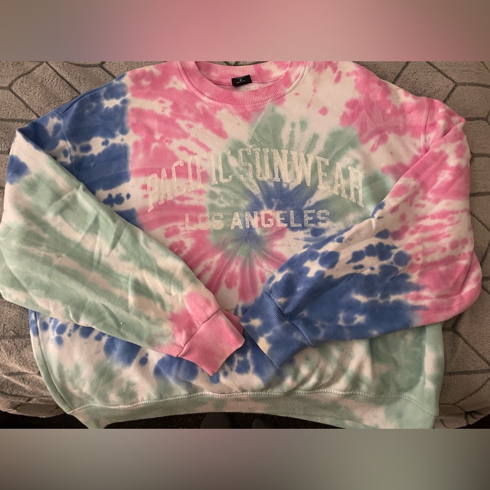 PAC sun crewneck!